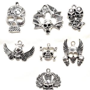 7GOTHICPENDANTS-Gothic-Jewelry-Skull-Satan-necklace-Devils-Demons-Halloween-pendants