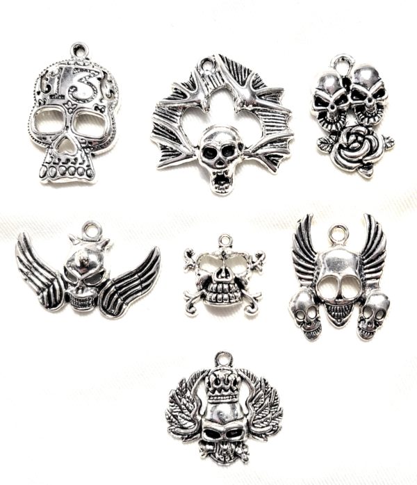 7GOTHICPENDANTS-Gothic-Jewelry-Skull-Satan-necklace-Devils-Demons-Halloween-pendants