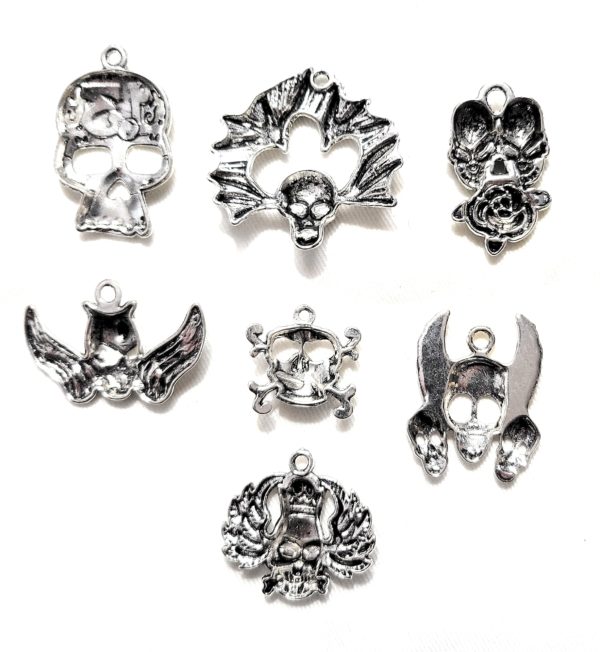 7GOTHICPENDANTS-Gothic-Jewelry-Skull-Satan-necklace-Devils-Demons-Halloween-pendants